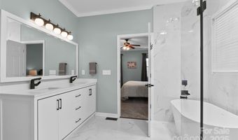 8 Secrest Dr, Arden, NC 28704