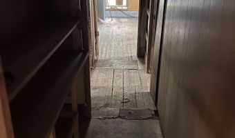 102 Allett St, Allegan, MI 49010