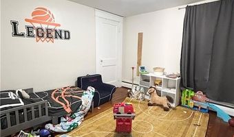 214 Franklin St, Bristol, RI 02809