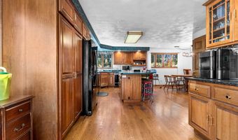 1508 N NICHOLAS St, Appleton, WI 54914
