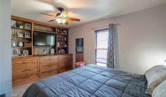 136 1st Ave, Alden, MN 56009