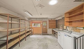 221 S Iris St, Carson City, NV 89703