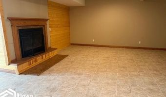 11 Oak Lake Dr, Algona, IA 50511
