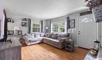 341 Abbyshire Rd, Akron, OH 44319