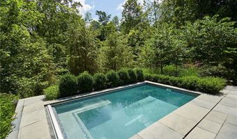 243 Overwood Rd, Akron, OH 44313