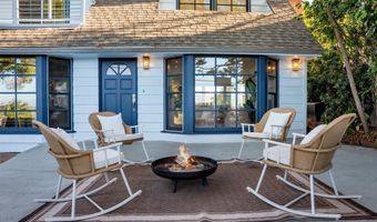 8615 Skyline Dr, Los Angeles, CA 90046