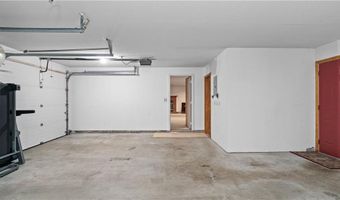 36 Stony Ln, North Kingstown, RI 02852