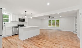 253 Biscuit City Rd, Charlestown, RI 02813