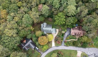 37 New Cross N, Asheville, NC 28805