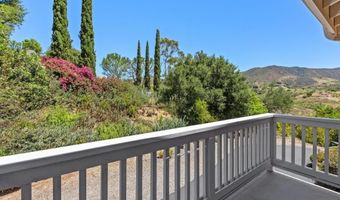 40461 Rock Mountain Dr, Fallbrook, CA 92028