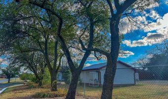 520 S Center St, Archer City, TX 76351