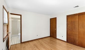 181 Demorest Ave, Avenel, NJ 07001