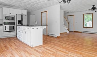 298 Canonchet Rd, Hopkinton, RI 02873
