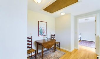 1087 Lakeside Dr, Block Island, RI 02807