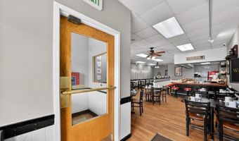 208 S Main St, Algonquin, IL 60102