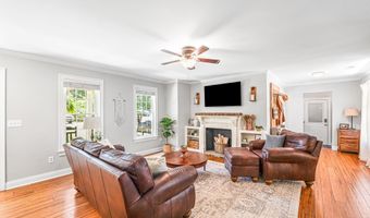 102 Crosscreek Dr, Anderson, SC 29621