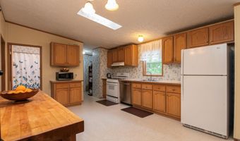 444 E Town Farm Rd, Putney, VT 05346