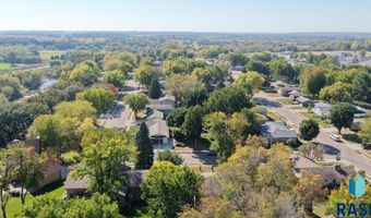 1601 E Sylvan Cir, Brandon, SD 57005