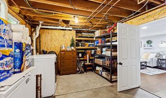 816 Riverside Dr, Augusta, ME 04330