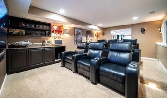 6289 Scarborough Dr SE, Ada, MI 49301