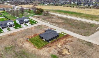 725 Courtyard Ct, Ashland, NE 68003