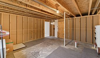 2817 21st St SW, Altoona, IA 50009