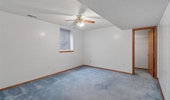 708 13th St SW, Altoona, IA 50009