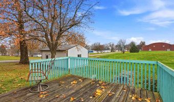 720 W Monroe St, Ainsworth, IA 52201