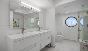 1000 W Island Blvd 504, Aventura, FL 33160