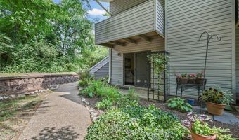 1333 Prospect Village Ln A, Ballwin, MO 63021