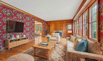 914 Ash St, Baraboo, WI 53913