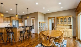 3205 Fieldstone Ct SE, Altoona, IA 50009