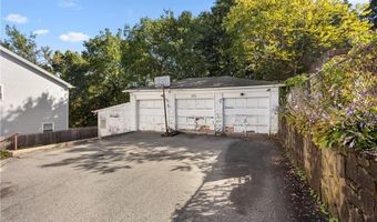 63 Lincoln Ave, Cranston, RI 02920