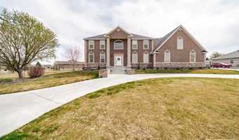 5930 E Pheasant Dr, Ammon, ID 83401