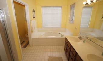20 Turtle Crk 20, Barnegat, NJ 08005