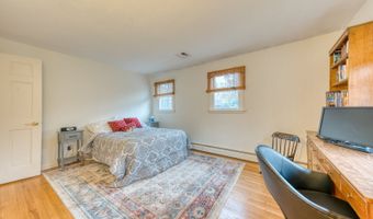 165 Oak Ridge Dr, Berlin, CT 06037