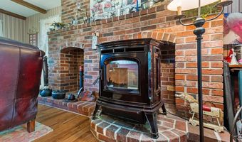 114 Garden Cir, Auburn, ME 04210