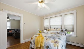 525 Willett Ave, East Providence, RI 02915