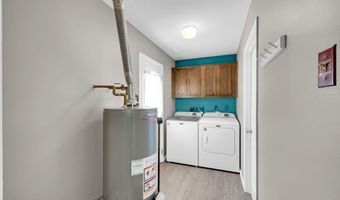 21 Birch St, Beachwood, NJ 08722