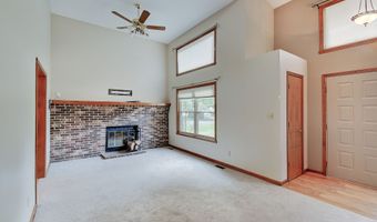 8459 Seattle Slew Ln, Indianapolis, IN 46217