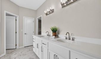 3224 Boardwalk Ct, Bartlesville, OK 74006