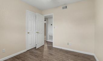 645 Union St, Bay St. Louis, MS 39520