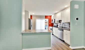 99 BURNING TREE Ln, Reading, PA 19607