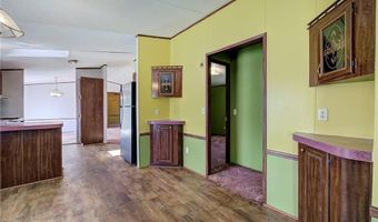 497 Cherokee Trl, Ball Ground, GA 30107