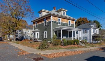 17 Carpenter St, Amesbury, MA 01913