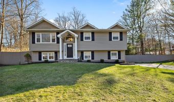 3 Bell Ct, Airmont, NY 10901