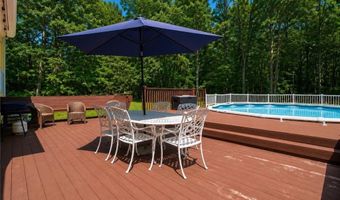 189 Wolf Rock Rd, Exeter, RI 02822