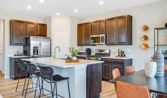 1205 Glenmont St, Algonquin, IL 60102