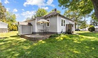 39 Sunset Dr, Barrington, RI 02806