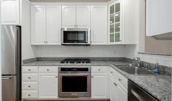 9 FRANKLIN St, Alexandria, VA 22314